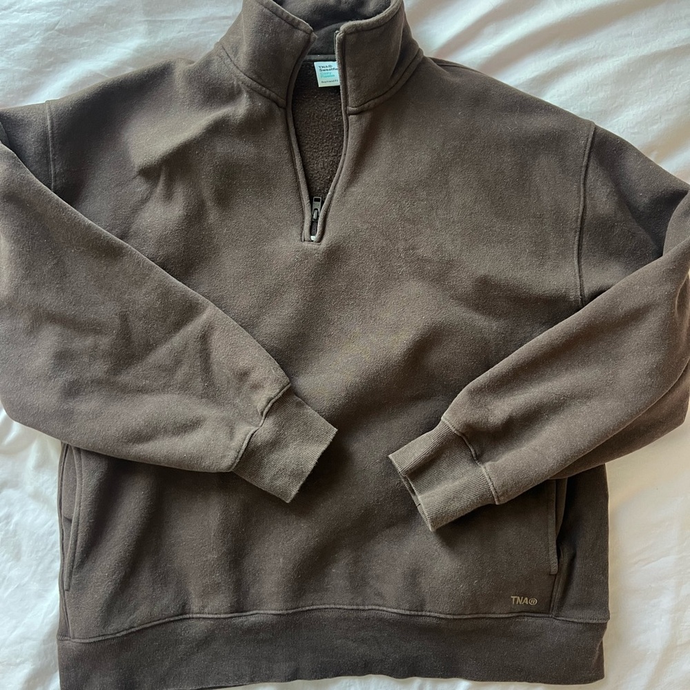 Aritzia Cozy Fleece Mega 1/2 Zip Sweatshirt in brown